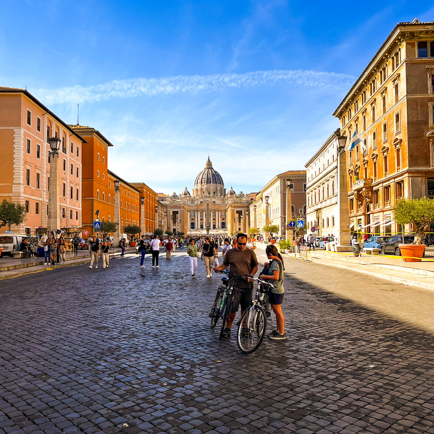 A long, wide road to Vatican City.